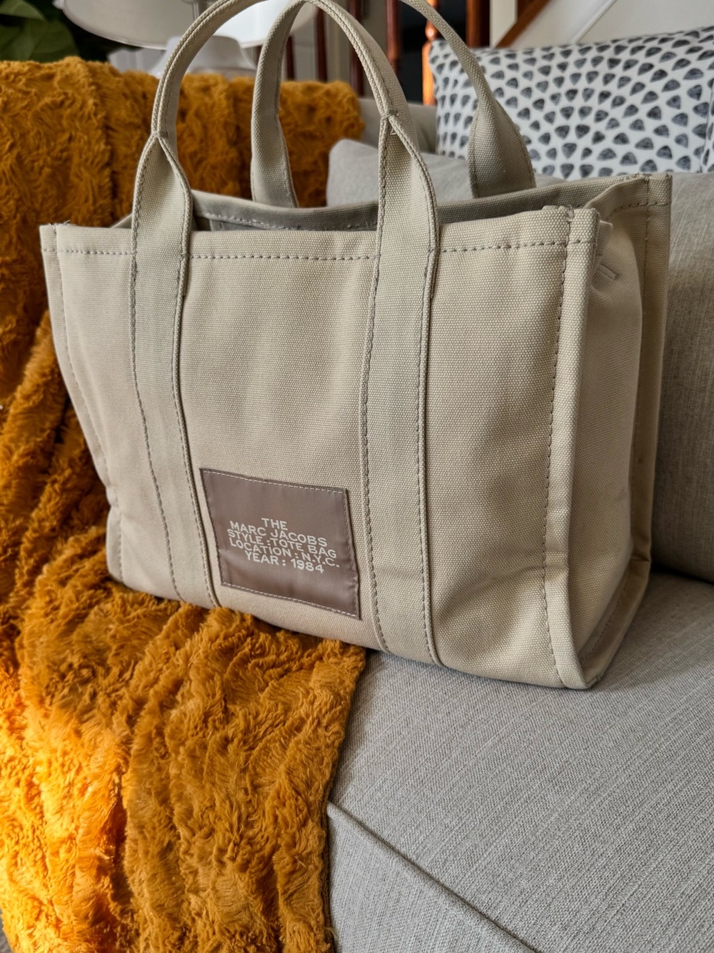 Tote Bag Identification - Picture 3 of 4